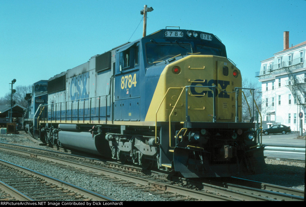 CSX 8784